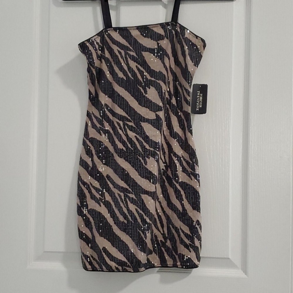 Forever 21 Sequin Dress NWT